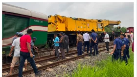 পাবনায় একতা এক্সপ্রেস লাইনচ্যুত, ভোগান্তিতে যাত্রীরা&nbsp;