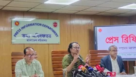 শেখ হাসিনা ফিরলে তাকে স্বাগত জানাবো: তথ্য উপদেষ্টা