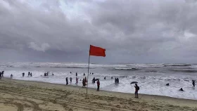 সমুদ্রবন্দরে ৩ নম্বর সতর্কসংকেত
