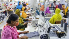 এআই&rsquo;র প্রভাবে ১২ লাখ পোশাক শ্রমিক ঝুঁকিতে