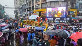 সম্প্রীতির বার্তা দিয়ে চট্টগ্রামে ঐতিহ্যবাহী কেন্দ্রীয় রথযাত্রা