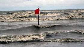 আরও ঘনীভূত হতে পারে লঘুচাপ, সতর্ক সংকেত বহাল