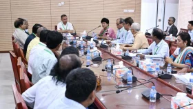 প্রধানমন্ত্রীর সঙ্গে সমতলের ক্ষুদ্র নৃগোষ্ঠীর প্রতিনিধিদের বৈঠক