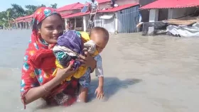 মেঘনার তাণ্ডবে মনপুরা, জোয়ারের পানিতে ডুবছে জনপদ