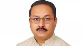 ভালুকার এমপি ফখর উদ্দিন বাচ্চুকে শোকজ