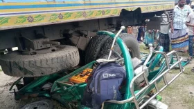 ময়মনসিংহে ট্রাক-অটোরিকশা সংঘর্ষ, নিহত ৩