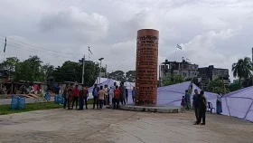 নারায়ণগঞ্জে জুলাই স্মৃতিস্তম্ভে অগ্নিসংযোগের চেষ্টা