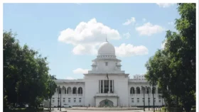 ইউপি চেয়ারম্যান নির্বাচনে স্নাতক যোগ্যতা চেয়ে হাইকোর্টের রুল