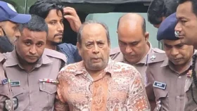 গ্রেপ্তার দেখানো হল মোজাফফর হোসেনকে