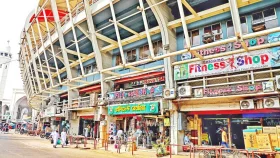 ঢাকা স্টেডিয়ামের ৭৪৬ দোকান থেকে ১০০ কোটি টাকা লোপাট