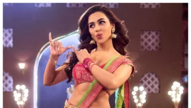 &lsquo;লোকে বলে&rsquo;র স্পেশাল ভার্সনেও সাড়া ফেললেন ফারিয়া