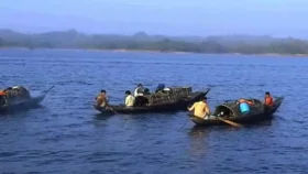 ১০ আগস্ট মধ্যরাত থেকে কাপ্তাই হ্রদে মাছ ধরা শুরু