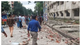 রাজধানীতে টিসিবির পণ্য নিতে এসে দেয়াল ধসে নিহত ১
