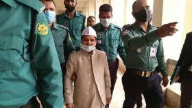 গ্রেপ্তারের পর থানায় এক নারীর সঙ্গে আমার ছবি তোলা হয়: আদালতে মাদানী