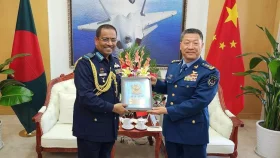 চীন সফর শেষে দেশে ফিরলেন বিমানবাহিনী প্রধান
