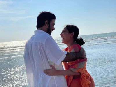 &lsquo;নীল জলের কাব্য&rsquo;র শুটিংয়ের দৃশ্যে আফরান নিশো ও মেহজাবীন চৌধুরী 