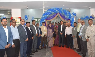 হেল্প ডেস্ক উদ্বোধন শেষে ফটোসেশন।