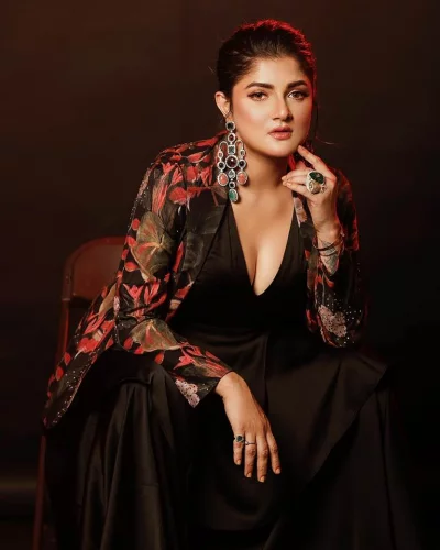 শ্রাবন্তী চ্যাটার্জি 
