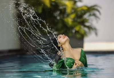 স্নানরত সাবা 