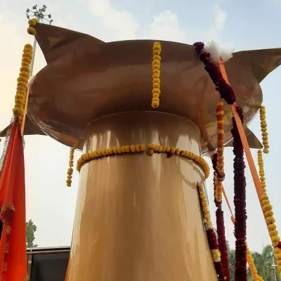 ১১০০ কেজি ওজনের প্রদীপ