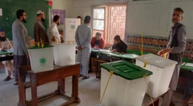 করাচিতে ভোট চলছে