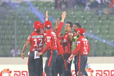 ফুলার-সাইফউদ্দিনে ৭৭ রানে ৭ উইকেট হারিয়ে ফেলে রংপুর
