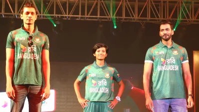 জাতীয় নারী দলের ক্রিকেটার