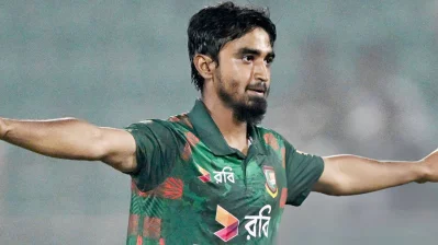 তানজিম হাসান সাকিব।