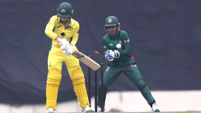 লিচফিল্ডকে গোল্ডেন ডাকের স্বাদ দেন সুলতানা