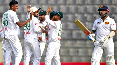 শ্রীলঙ্কার ইনিংসে প্রথম আঘাত হানেন অভিষিক্ত নাহিদ রানা