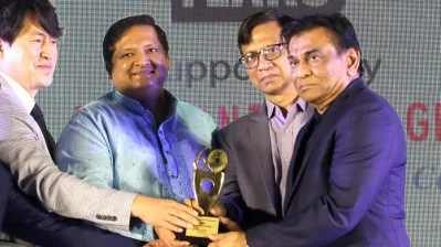 ১৯৭৯ সালে সেরা ফুটবলার ও ১৯৯২ সালে সেরা কোচের বিএসপিএ অ্যাওয়ার্ড পান কাজী সালাউদ্দিন। ফাইল ছবি