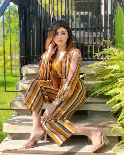 মডেল ও অভিনেত্রী বৃষ্টি ইসলাম