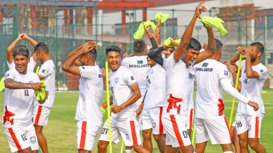 কিংস অ্যারেনায় বাংলাদেশ। ছবি: দেশ রূপান্তর