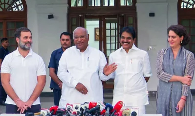 ভোটের দৌড়ে প্রিয়াঙ্কা গান্ধী, লড়বেন রাহুলের জেতা আসন ওয়েনাড় থেকে