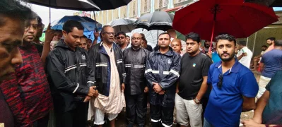 বন্যা পরিদর্শনে সরকারি প্রতিশ্রুতি সম্পর্কিত স্থায়ী কমিটির সভাপতি মুহিবুর রহমান মানিক 