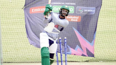 আরও একবার জ্বলে উঠতে নিজেকে ঝালিয়ে নিচ্ছেন সাকিব আল হাসান।