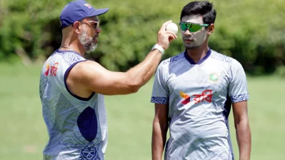 সেই সিরিজের সেরা বোলারদের একজন ছিলেন মোস্তাফিজুর রহমান। আবারও সেই ঘূর্ণি দেখানোর সুযোগ তার সামনে।
