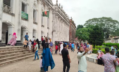 বালিয়াটি জমিদার বাড়িতে উপচে পড়া ভিড়