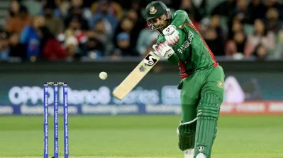 অ্যাডিলেইডের ৬০ রানের সেই ইনিংসের একটি মুহূর্ত।