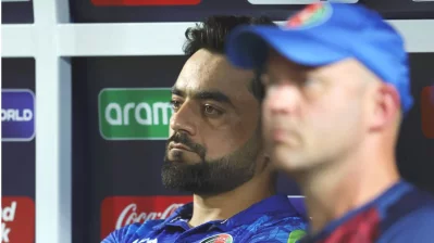 আফগানিস্তান ৫৬ রানে অলআউট হওয়ায় হতাশায় ভেঙে পড়েন রশিদ খান।