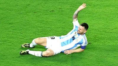 ইনজুরিতে পড়লেন মেসি