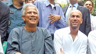 ২০০৬ সালে জিনেদিন জিদানকে বাংলাদেশে এনেছিলেন ড. মুহাম্মদ ইউনূস