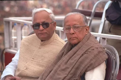 জ্যোতি বসু ও বুদ্ধদেব ভট্টাচার্য। 
