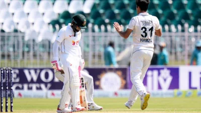 প্রথম টেস্ট জয়ের নায়ক মুশফিক ফিরে যান ৯ বলে ৩ রান করে। ছবি: এক্স