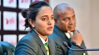 সংবাদ সম্মেলনে অধিনায়ক নিগার সুলতানা জ্যোতি।