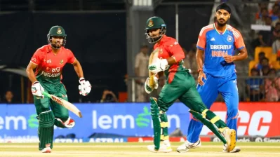 চার-ছক্কায় জমিয়ে তুলেছিলেন জুটি, কিন্তু...