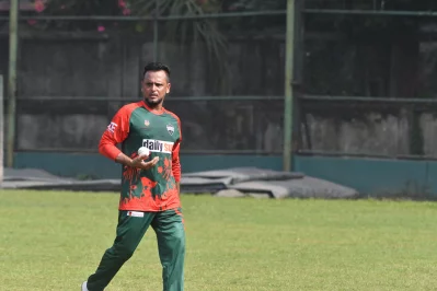 অনুশীলনে।