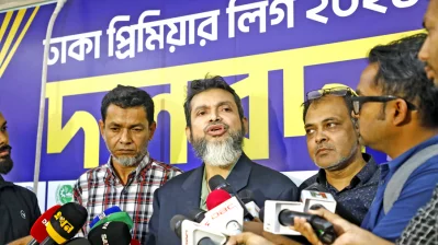 সংবাদ সম্মেলনে লিজেন্ডস অফ রূপগঞ্জের মালিক লুৎফর রহমান বাদল