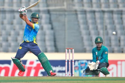 আবাহনী অধিনায়কের চেষ্টা বৃথা যায়। ছবি: দেশ রূপান্তর
