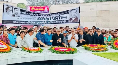 জিয়াউর রহমানের মাজারে পেশাজীবীদের পুষ্পস্তবক অর্পণ